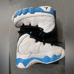 Toddler Jordan sneakers size 5C